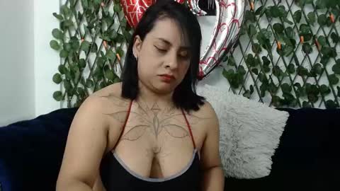 Snapshot of naia69 chatting on 09.17.25 naia69 online show from 09.17.25