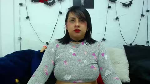 Snapshot of naia69 chatting on 10.21.25 naia69 online show from 10.21.25