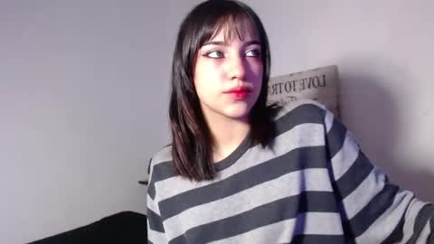 Snapshot of naiakit18 chatting on 02.05.25 naiakit18 online show from 02.05.25