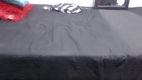 Snapshot of naiakit18 chatting on 02.08.25 naiakit18 online show from 02.08.25