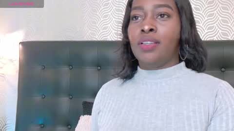 naiaramasson_ online show from 11.03.25