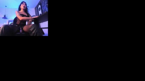 Naila online show from 01.16.25