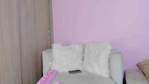 Snapshot of naileea chatting on 01.04.25 online show from 01.04.25