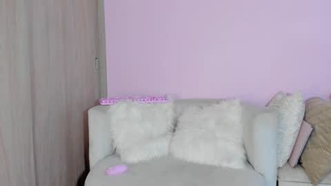 Snapshot of naileea chatting on 02.03.25 online show from 02.03.25