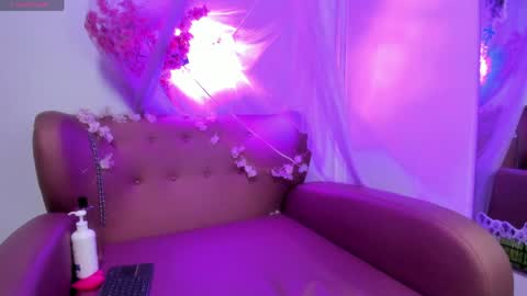 Snapshot of nairoby_23 chatting on 04.14.26 Nairoby online show from 04.14.26