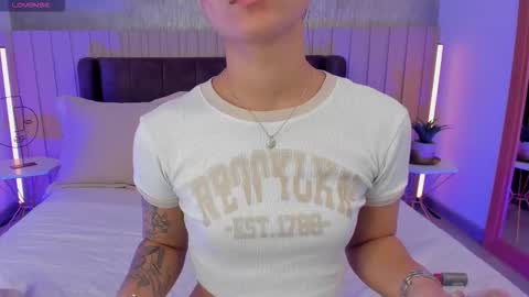 Naisha Ford online show from 11.05.25