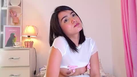 Snapshot of naissha chatting on 01.04.25 Naissha online show from 01.04.25