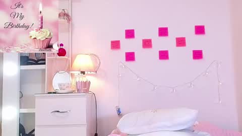 Snapshot of naissha chatting on 02.05.25 Naissha online show from 02.05.25