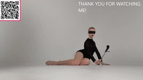 Snapshot of naked_psychologist chatting on 12.24.24 Asy no face  online show from 12.24.24