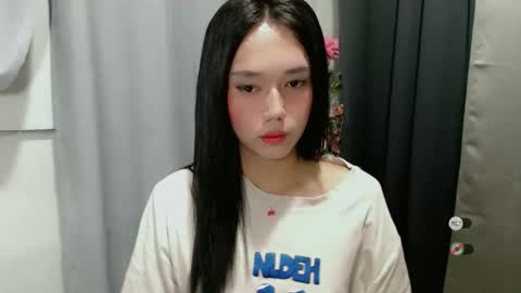 Snapshot of naked_stacey chatting on 09.14.25 Stacey online show from 09.14.25