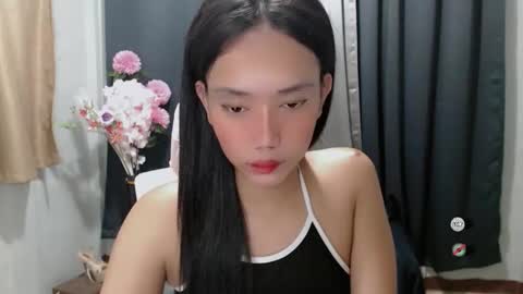 Snapshot of naked_stacey chatting on 10.19.25 Stacey online show from 10.19.25