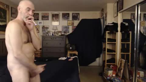 Snapshot of nakedmonkey chatting on 01.05.25 nakedmonkey online show from 01.05.25