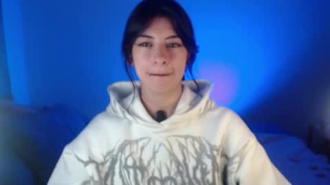 Snapshot of nala_saphir chatting on 11.21.25 nala_saphir online show from 11.21.25