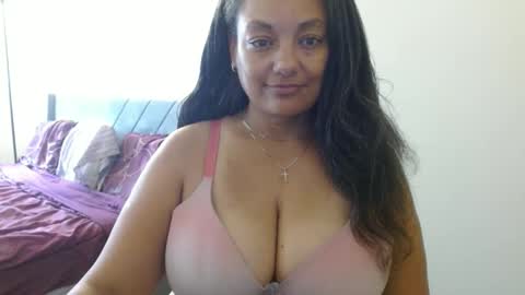 Snapshot of nala_thickk chatting on 12.02.24 Nala Thickk online show from 12.02.24