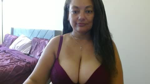 Snapshot of nala_thickk chatting on 12.05.24 Nala Thickk online show from 12.05.24