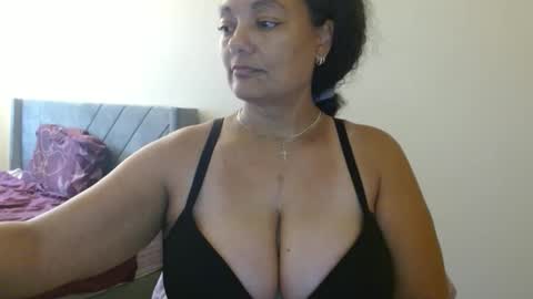 Snapshot of nala_thickk chatting on 12.15.24 Nala Thickk online show from 12.15.24