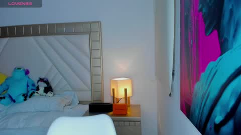 Snapshot of nalah_gomez_ chatting on 01.28.25 Nalah online show from 01.28.25