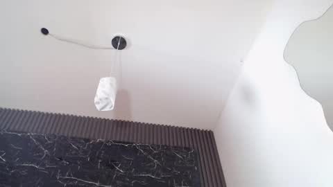 NALAROY online show from 01.06.25