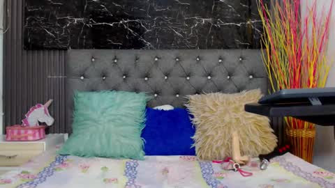 NALAROY online show from 01.18.25