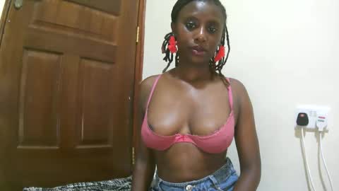 nana2095 online show from 12.20.25