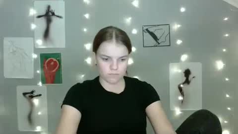 Snapshot of nana_new chatting on 09.18.25 Nana online show from 09.18.25