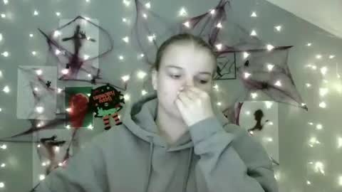 Snapshot of nana_new chatting on 10.06.25 Nana online show from 10.06.25