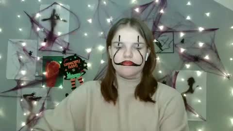 Snapshot of nana_new chatting on 10.21.25 Nana online show from 10.21.25