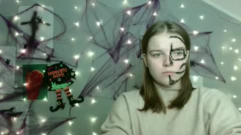 Snapshot of nana_new chatting on 10.27.25 Nana online show from 10.27.25