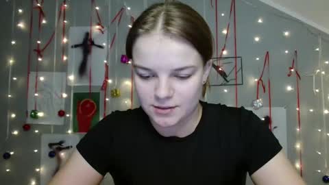 Snapshot of nana_new chatting on 11.03.25 Nana online show from 11.03.25