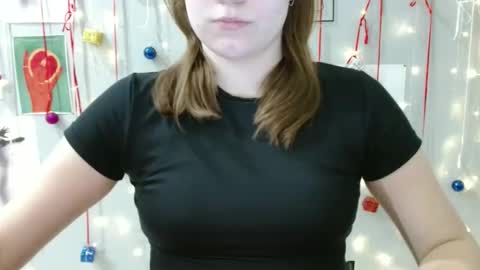 Snapshot of nana_new chatting on 12.19.25 Nana online show from 12.19.25