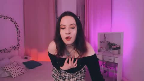 Nana online show from 10.15.25