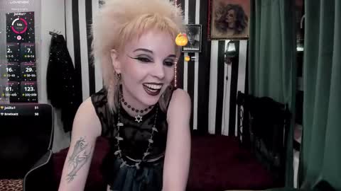 Snapshot of nancyaddams chatting on 10.16.25 Nancy online show from 10.16.25