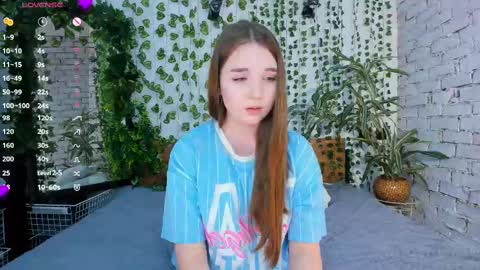 Snapshot of nancycaseys chatting on 02.28.25 Luna online show from 02.28.25