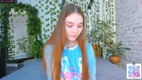 Snapshot of nancycaseys chatting on 03.04.25 Luna online show from 03.04.25