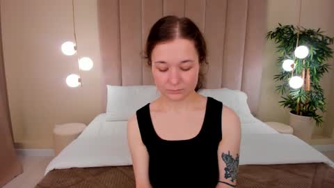 Snapshot of nancyjonson chatting on 09.17.25 Nancy online show from 09.17.25