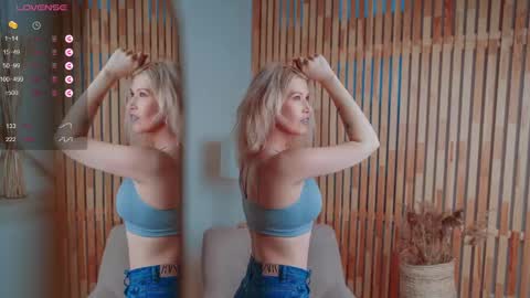 Snapshot of nancysweetheart chatting on 02.03.25 nancysweetheart online show from 02.03.25