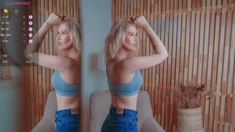 Snapshot of nancysweetheart chatting on 02.19.25 nancysweetheart online show from 02.19.25