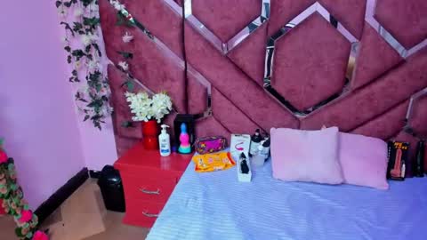 nanis james15 online show from 06.17.26