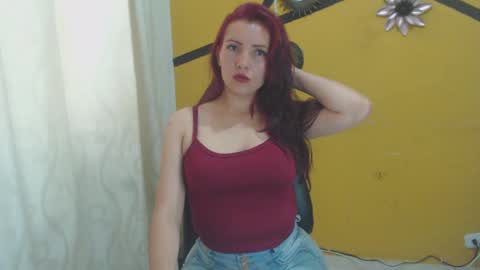 Snapshot of nanis_milf chatting on 03.12.25 nanis online show from 03.12.25