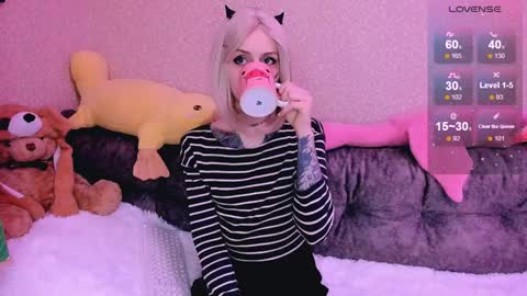 Monday-Friday 12-4 AM and 6-9 AM New York time online show from 02.02.25