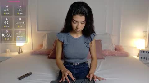 Snapshot of nany_model25 chatting on 02.25.26 nany_model25 online show from 02.25.26