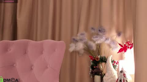 Naomi online show from 11.25.25