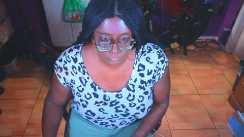 Naomi online show from 05.11.26