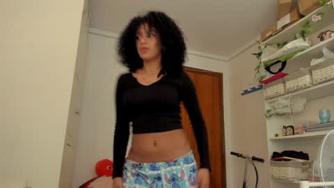 Snapshot of naomigarcia chatting on 12.19.24 Naomi online show from 12.19.24