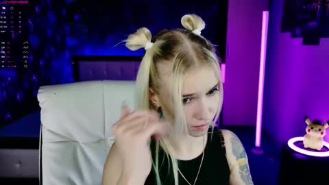 naomihita online show from 11.25.25