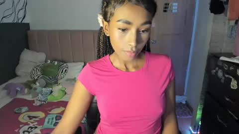 Naomii online show from 02.22.25