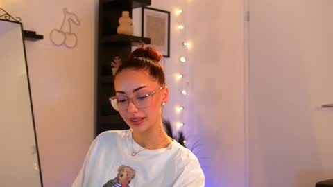 Snapshot of naomii_20 chatting on 11.07.25 naomii_20 online show from 11.07.25