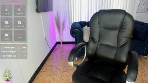 Naomi Campbell online show from 12.20.24