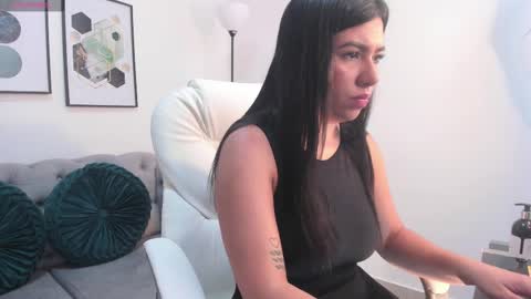 Naomi Campbell online show from 09.23.25