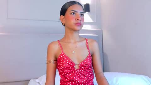 Snapshot of naomiklarc chatting on 01.13.26 Naomi Klarc online show from 01.13.26